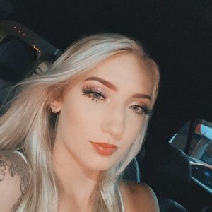 Meet your Posher, Paige